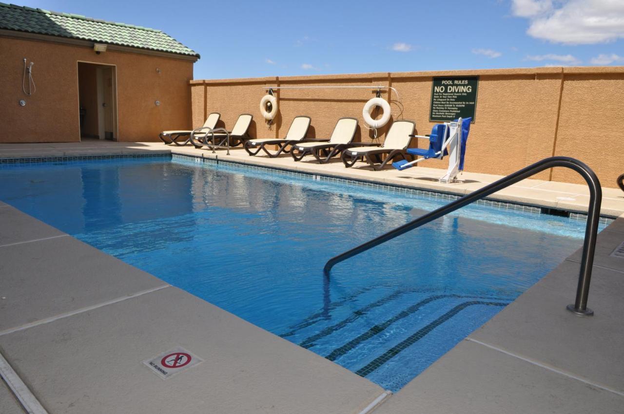 Holiday Inn Express Las Vegas-Nellis By Ihg Buitenkant foto