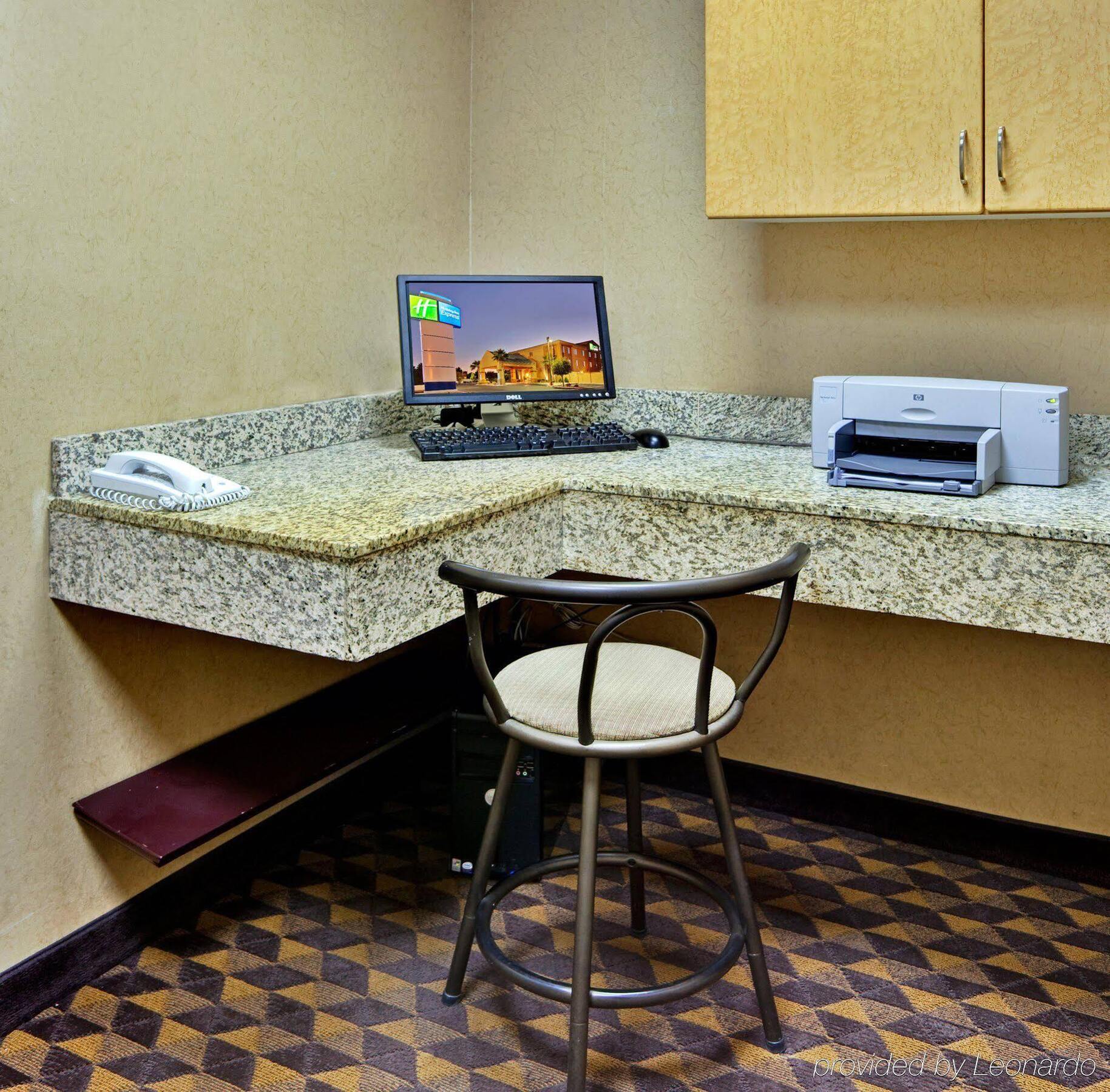 Holiday Inn Express Las Vegas-Nellis By Ihg Buitenkant foto